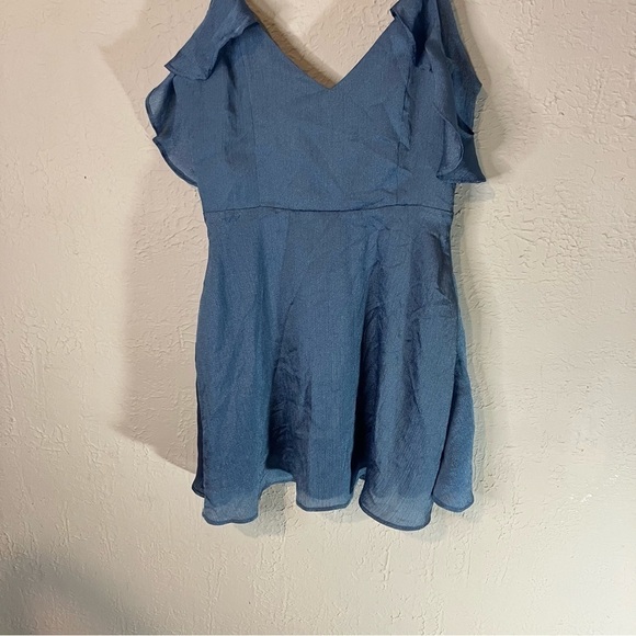 SUPERDOWN Jeanie Flutter Sleeve Dress in Dusty Blue - Picture 7 of 15